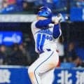 【DeNA】雨天コールドでヤクルトに快勝　井上朋也が移籍後初本塁打、牧秀悟はダメ押し23号