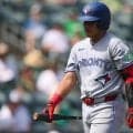 岡本和真がシーズン171三振で球団ワースト記録更新、前日に30号到達もこの日は３三振