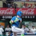 【日本ハム】代打清宮幸太郎の適時打で同点も、レイエスが左足をひきずるようなしぐさで交代