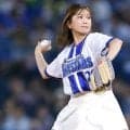 初々しさ満点　女子ゴルファーの豪快ミニスカ始球式は「超絶カワイイ」反響止まらず「スマイルに癒されます」