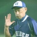 女子高校生選抜との試合に臨む52歳のイチロー氏が東京ドームで２本の柵越え