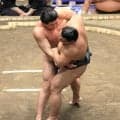 幕下・大森が２場所連続で一番相撲で行徳に勝利「立ち合いがうまくいった」　元小結・遠藤の指導に従い、幕下Ｖ誓う