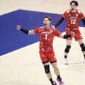 古賀紗理那さん　五輪決定直後の夫、西田有志との貴重な家族ショット反響　我が子抱き「優しいパパの顔」「めっちゃいい写真」