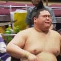「これはノックアウトだ」張り手が炸裂、力士が土俵上でフラフラに… 行司、呼出、若者頭・若隆元も「みんな心配してる」
