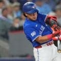 岡本和真、2試合連発の33号　“誠也超え”の日本人右打者シーズン最多…逆転3ランに本拠地熱狂