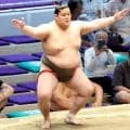初場所で幕下Ｖの延原が初勝利「全部勝つつもりで前に出る」