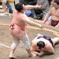 幕内・宇良　さすが業師！とったりで王鵬を破る…２勝１敗で白星先行　