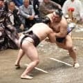 高安が綱とりの霧島に土を付け「尻上がりに調子を上げたい」　４日目は大の里戦
