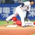 広島・辰見　代走盗塁プロ野球新記録の２６！九回佐藤啓に代わり登場、気迫ヘッスラで決めた　「今日決められて良かった」