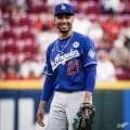 ドジャース・ベッツが背番号「２１」でプレー　ロベルト・クレメンテ・デーで山本由伸は「２１」を左胸につけて投球