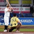 【ロッテ】和田アキ子「投げた瞬間『あぁー』と思いました」ジャンボたかおとセレモニアルピッチ