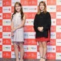 【女子ゴルフ】都玲華はミニワンピ、吉田鈴はミニスカートで登場　人気プロが前夜祭で華やかにドレスアップ