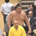 大の里が勝率・３７５“鬼門４日目”に初黒星、高安が懸賞６１本をゲット「強い人に勝って達成感」【大相撲】