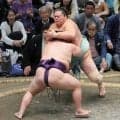 琴桜が初黒星で、幕内の勝ちっ放しが消える　美ノ海に敗れる