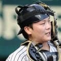 阪神　伏見寅威が好判断で高橋遥人をアシスト　暴投で三塁に投げず一塁走者をタッチアウトに　最少失点で切り抜ける　広島は痛恨の走塁死に