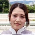 佐々木世麗騎手が園田６Ｒで落馬して救急車で搬送　４コーナーで騎乗馬が転倒