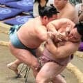 十両・炎鵬が４敗目　２連勝中の玉正鳳に敗れ「考えすぎが良くない」　黒星先行も勝ち越しに向け「シンプルにいく」