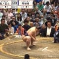 「軍配返ってるだろ」「ヒドイのがいるな」大相撲、一部ファンの“残念”な振る舞いに憤りの声相次ぐ