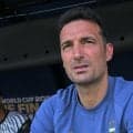 メッシを指導者歴２年でなぜ掌握できたのか　アルゼンチンをW杯優勝に導いた「捨て駒」スカローニ