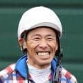 古川吉洋騎手が阪神２ＲでＪＲＡ通算１万２０００回騎乗を達成　現役２３人目、史上４３人目
