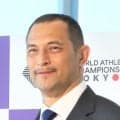 「鉄人のおふたり素敵」親子で聖火に点火の室伏広治さん　父重信さんとのツーショット写真公開