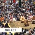 「スゴい衣装」大相撲客席に“主張が強め”な女性著名人が鎮座 「めっちゃ赤いやん」存在感ダダ漏れでファン騒然