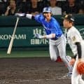【DeNA】度会隆輝、プロ３年目で初の中堅守備に就く「１番右翼」で出場→５回から中堅へ