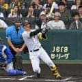 阪神　森下翔太が惜しい！単独キングの３６号まであと数十センチ　甲子園が騒然　フェンス最上部直撃の先制適時二塁打　主導権呼び込む