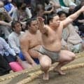 亡き母の思いとともに土俵へ　兄弟幕内の朝翠龍「兄を超えていく」