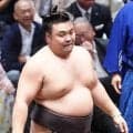 霧島が今場所初の連敗で４敗目、綱とり白紙の可能性も　大栄翔に敗れ５勝４敗と苦しい星勘定