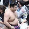 霧島、４敗目で綱取りは振り出しに　大の里が１敗で単独首位を守る　大関昇進目指す熱海富士は２敗を死守　琴桜は３敗に後退
