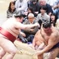 高安が熱海富士に敗れ６敗目　土俵下で立ち上がれず「少し気絶してたんじゃないか」と九重審判長