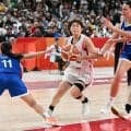 バスケ女子　日本がＢ組首位通過！フィリピンに２２点差快勝で開幕３連勝で８強入り　岡本が圧巻３Ｐ５本成功でチームトップ１９得点　２８年ぶり金メダルへあと３勝