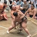 大の里が１敗で単独首位を堅持　大関昇進目指す熱海富士は勝ち越し、藤ノ川、金峰山とともに２敗で追う　霧島は５敗目