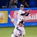 【ヤクルト】最大４点差…ついに追いついた！７回に代打丸山和郁が同点ソロ　チーム３本塁打目