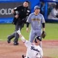 【ヤクルト】最大６点差…ついに追いついた！７回に代打丸山和郁が同点ソロ　チーム３本塁打目