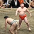 十両・嵐富士、初の幕内の土俵で白星「人が多くて、少し緊張もあったが、楽しく取れた」　取組後のファンサービスに込めた思いも明かす