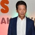 「豪華レジェンド勢ぞろい」「レアですね」元広島・高橋慶彦氏が監督経験者３人と威厳漂うスーツ姿「もうヤバい！」「チームの首脳陣なら最強ですね」