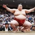 熱海富士が霧島に敗れ３敗目、大関とりへ後がなくなる　昇進目安の33勝には残り４日間全勝