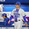 横浜スタジアムに悲鳴　ＤｅＮＡがまさかの失策で同点許す　ゲッツーでチェンジが一転　相川監督も呆然