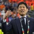 “新生”日本代表の大問題(2)半年留任の森保監督が狙う｢アジアの頂点」、前回大会で露呈した欧州組のリアル！監督交代は11月に行うべし
