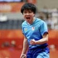 【卓球】男子団体決勝、日本２番手の張本智和が勝利 　絶叫連発「チョ～レ～イ！！！」  中国に１勝１敗   ３戦先勝で６０年ぶり金メダル  次戦は戸上隼輔　…アジア大会