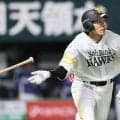 「彼はもはや、理解できない」SB37歳ベテラン外野手のパワーあふれる打撃シーンにファン注目　打率リーグ3位、圧巻の.302「今年の大復活は本当に嬉しい」「だからソフトバンクは強い」
