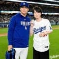 ドジャース　神木隆之介が始球式で深々一礼　捕手役の山本由伸に敬意　ノーバウンド投球にスタンドから歓声と拍手