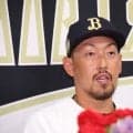 引退セレモニー直前に「プロポーズ（笑）」　助っ人の行動に爆笑「こっちが赤面」