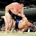 首位の横綱・大の里が痛恨２敗目　過去１０勝１敗に霧島に屈し連勝８で止まる　八角理事長「優勝は１回するのも大変」