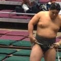「相撲センスの塊だな」最強の“相撲DNA”が炸炸裂！ 圧巻の取組に「これは強いわ」「すぐ上がってきそう」驚嘆