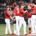楽天が新ユニ発表「え、過去一好きかも」　斬新花柄に驚き…ネイビーが「カッコよすぎ」