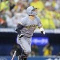 阪神・佐藤輝が２年連続１００打点　七回ダメ押しの３７号ソロ　右中間スタンド上段へ　観客のどよめき響く