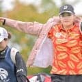 【女子ゴルフ】桑木志帆が１差２位で最終日へ　「やばい。起きろ」牛すじ煮込みとの格闘乗り越え